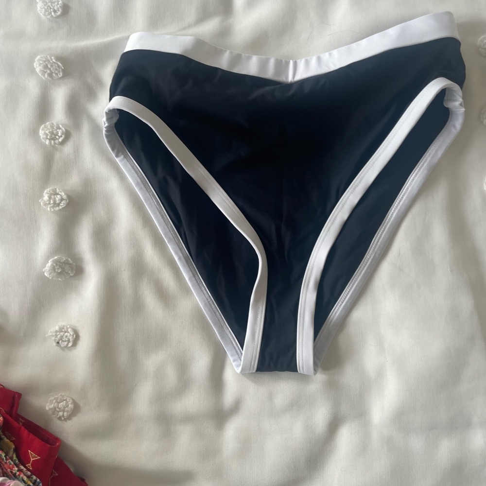 NWT Ninety Third Avenue Bikini Black White
